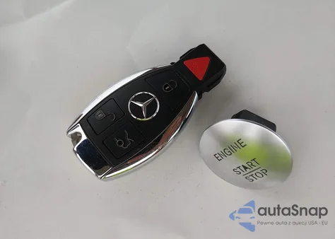 2017 Mercedes-Benz C 300 из США, поврежденный, VIN 55SWF4JB6HU200022